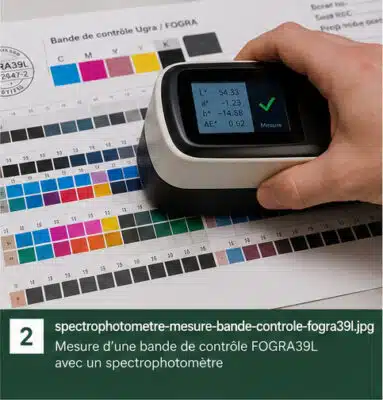 Mesure d'une bande de contrôle FOGRA39L avec un spectrophotomètre